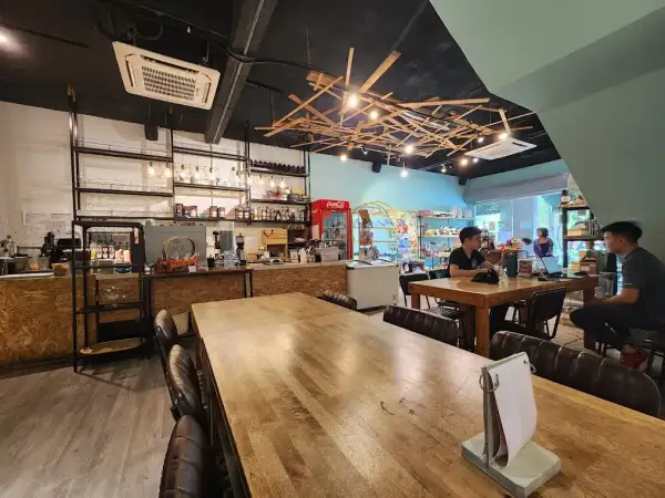 Let's Meat | American Restaurant | American Food | American Breakfast