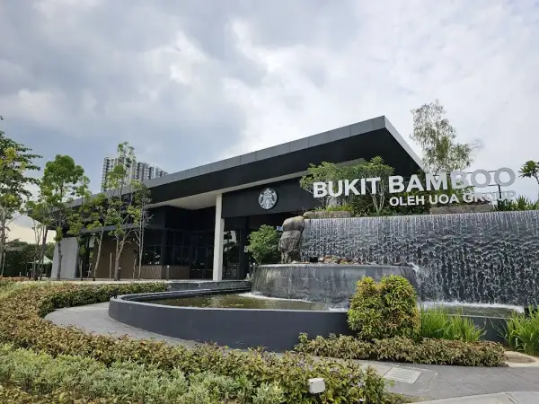 Starbucks Bamboo Hills DT