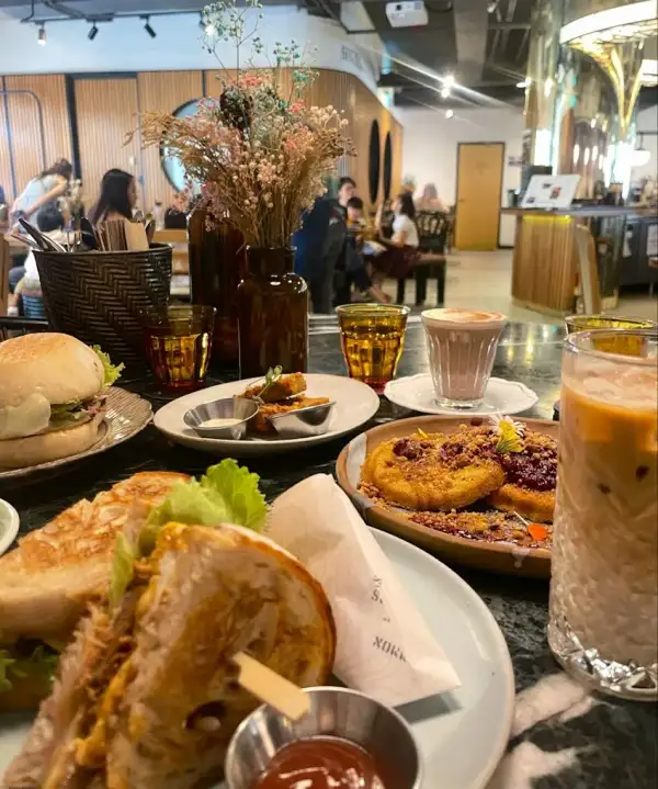 Common Man Coffee Roasters - Kuala Lumpur