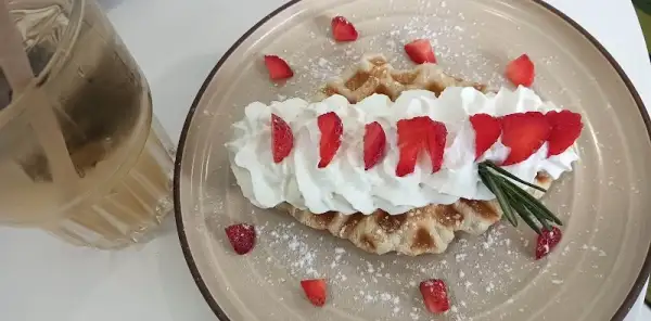 Monster. A Garden Cafe